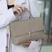 Women's Chic Leather Handbag Women's Chic Leather Handbag