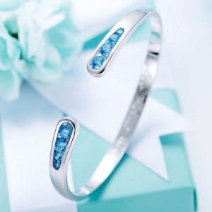 S999 Silver Bracelet Chain Blue Crystle
